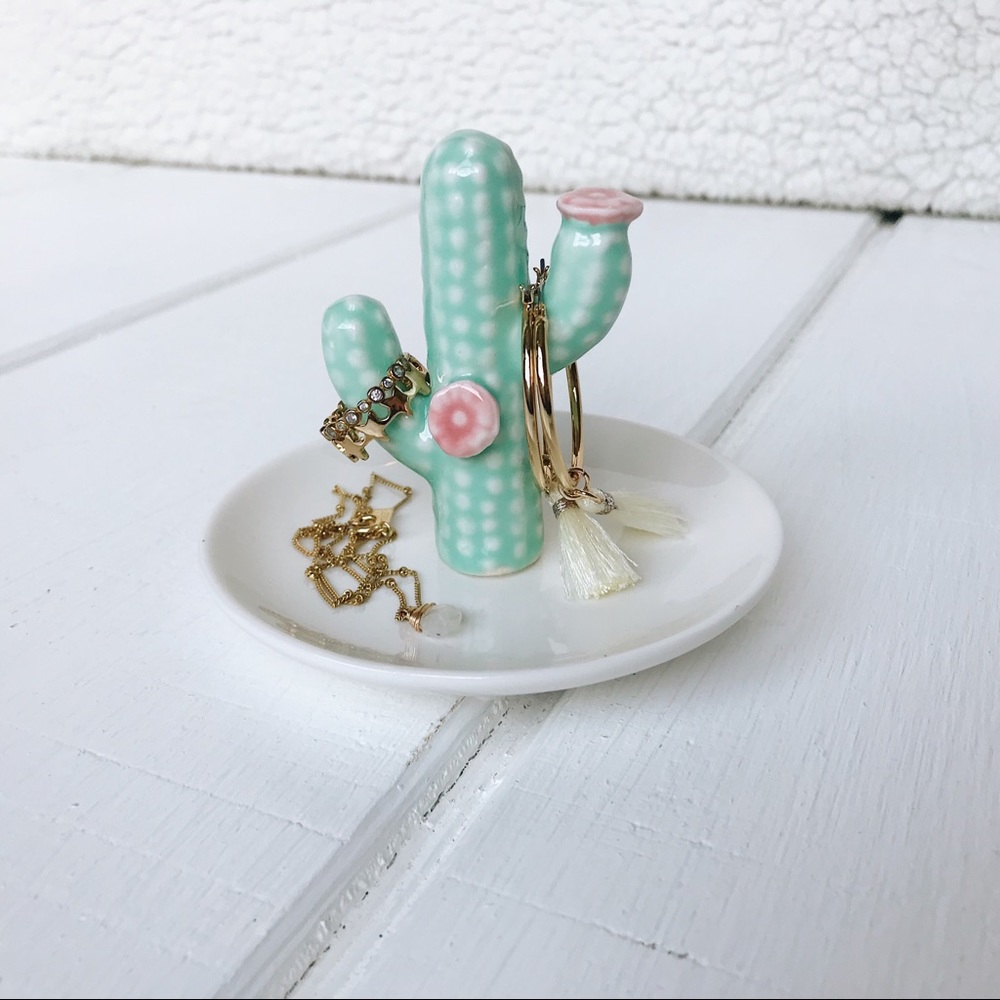 Anthropologie Mint Green & Pink Cactus Jewelry Ring Holder